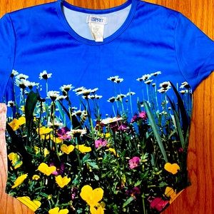E spirit flower shirt size small junior